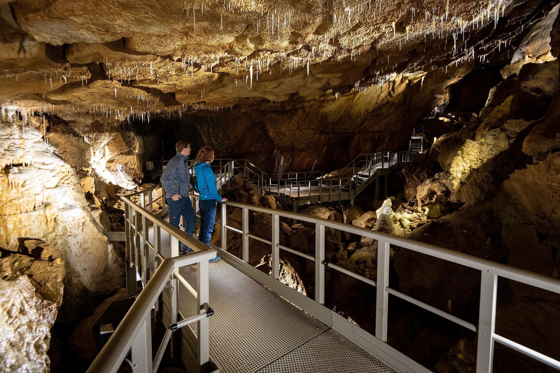 Schauhöhle-Herbstlabyrinth