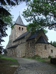 romanische Kirche Kircheib