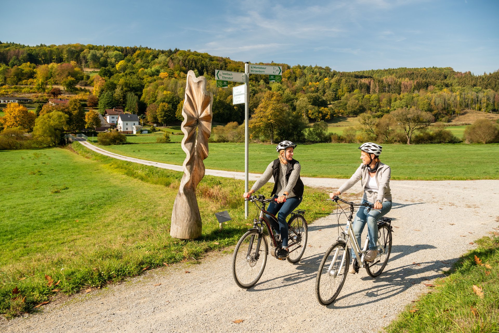 Radfahrer im Naturpark Nassau