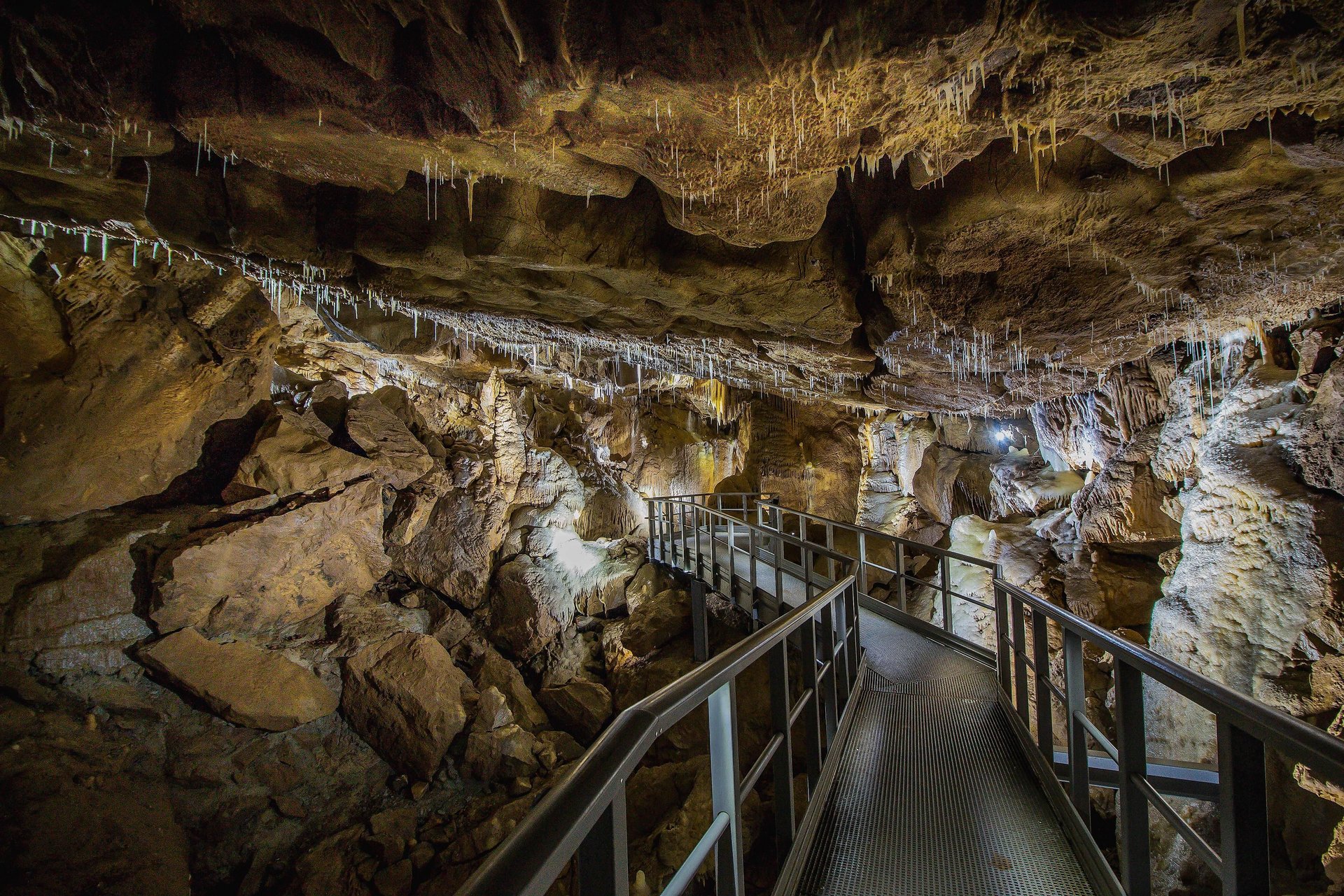 Schauhöhle Herbstlabyrith