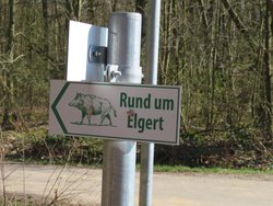 Wanderzeichen des Wildschweinwanderweges